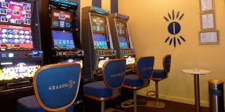 Dashboard data keluaran unitogel menampilkan riwayat hasil permainan Dragon Tiger, Sic Bo, dan Live Roulette